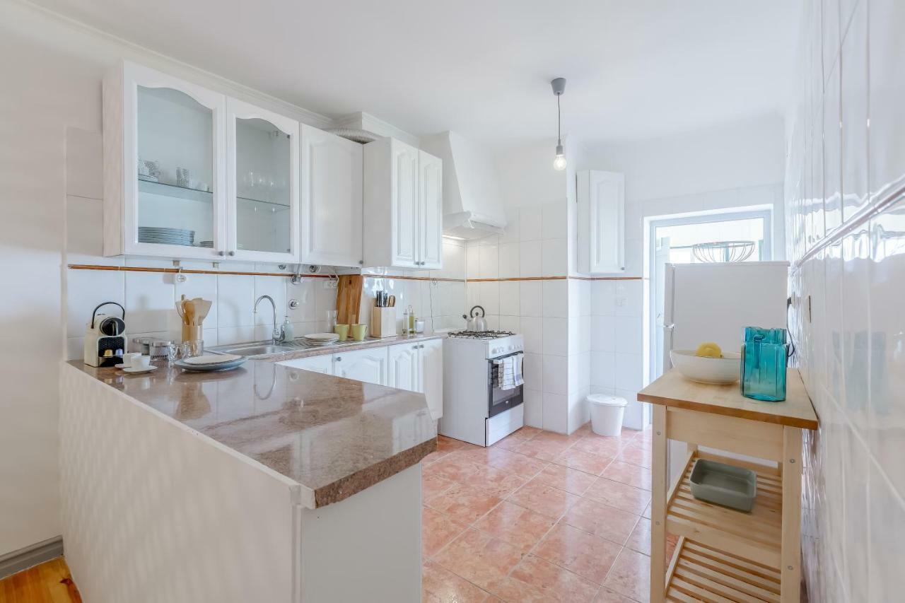 ליסבון Bright & Spacious Alfama Apartment, By Timecooler מראה חיצוני תמונה